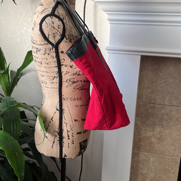 Victoria Secret Tote Bag Large Red Canvas Extra Getaway NWT $58. Victoria - Picture 9 of 10